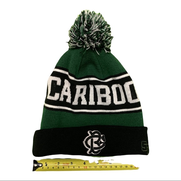 Vintage Caribou Beer Winter Toque Hat with Pom Pom - Picture 5 of 5